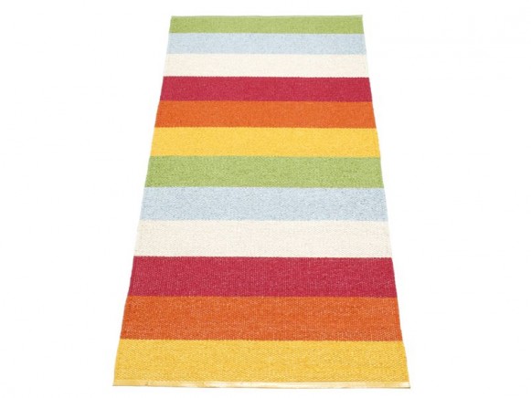 Plastic rug Molly in multicolour by Pappelina