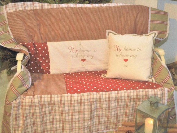 Quilt My home is where my heart is by Artefina Design