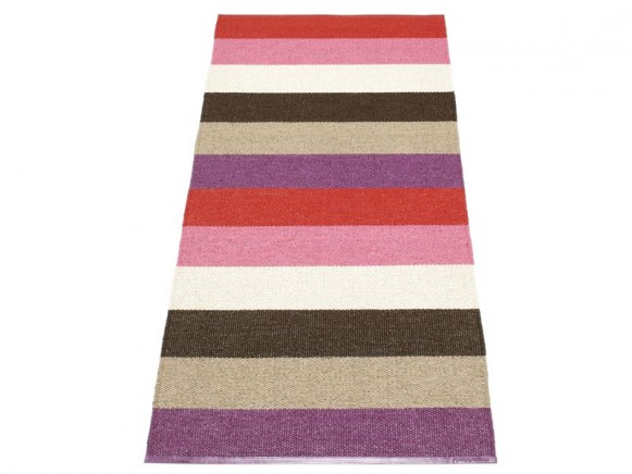 Plastic rug Molly in purple by Pappelina