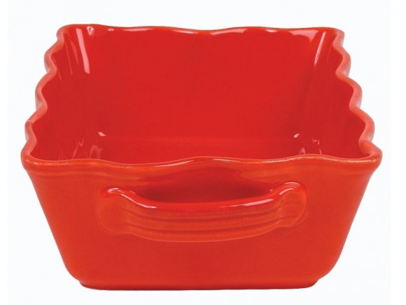 Medium oven dish in red by RICE (B-article)