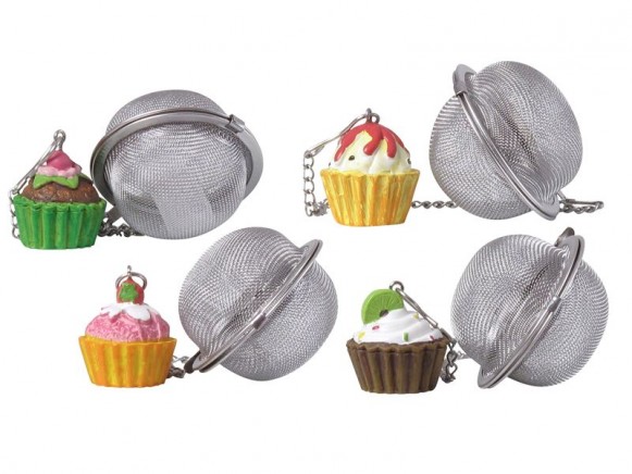 Tea strainer with muffin pendant by RICE