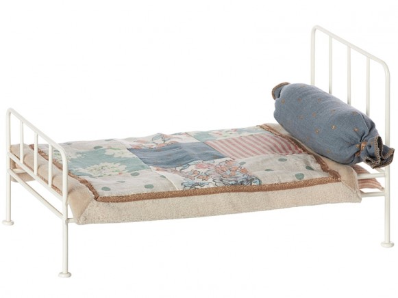 Maileg Metal Bed with Bedding offwhite mini