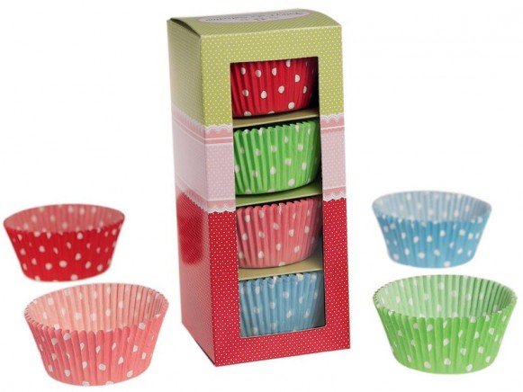 Muffin paper cups with dots