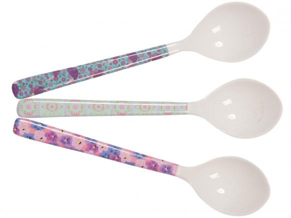 Short melamine spoons with turquoise fun-funky-fabulous prints by RICE Denmark