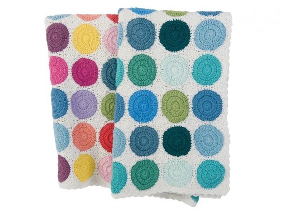 Hand-crochet blanket with dots by Sebra