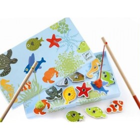 Enchanted tropical fishing game with magnetic rods by Djeco